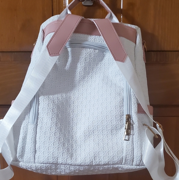 Mini back pack - Picture 2 of 2